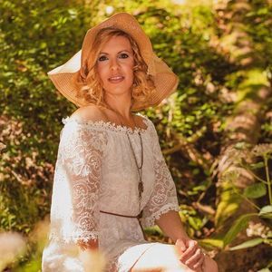 Meet your Posher, Tania